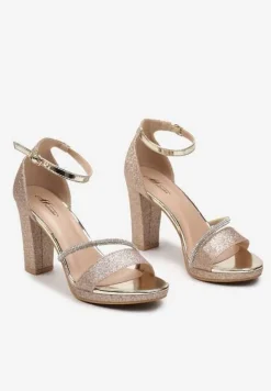 Złote Sandały na Obcasie Ozdobione Brokatowym Połyskiem i Cyrkoniami Sevana