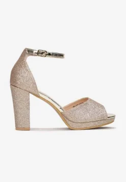 Złote Sandały na Słupkowym Obcasie z Brokatem Sconis