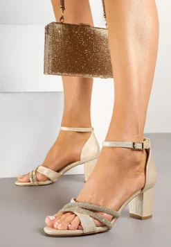Złote Sandały na Słupku Ozdobione Brokatem i Cyrkoniami Norreis