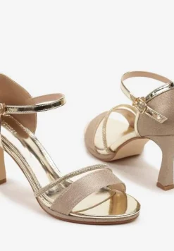 Złote Sandały na Szpilce Vices Ozdobione Cyrkoniami i Brokatem Lenallis
