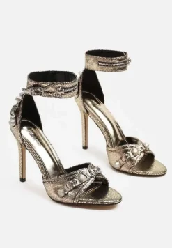 Złote Sandały na Szpilce z Ozdobnym Suwakiem i Metalicznymi Klamrami Zefine