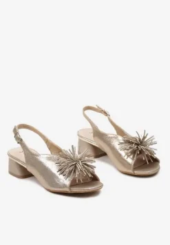Złote Sandały Vices na Słupku ze Skórzaną Wkładką z Pomponem i Cyrkoniami Tiraga