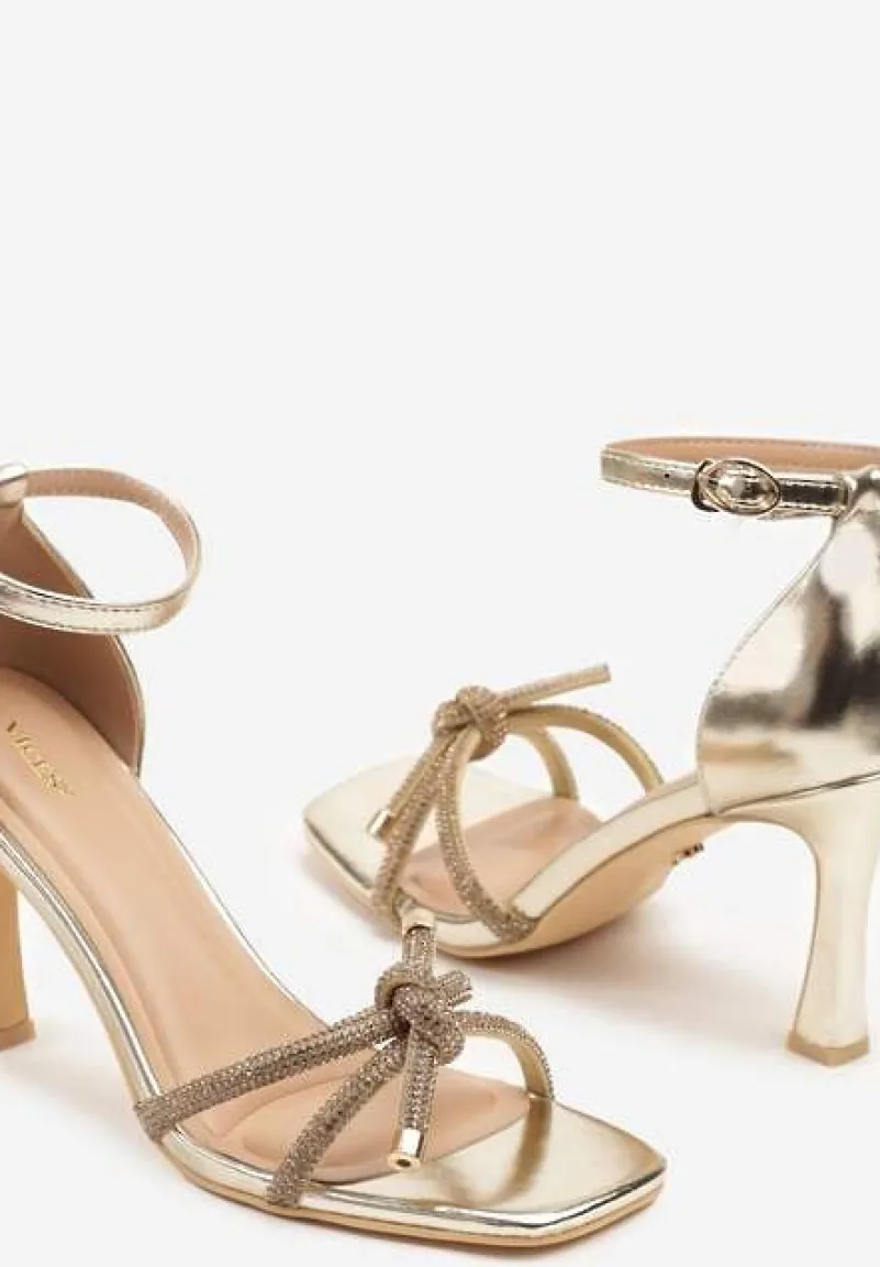 Złote Sandały Vices z Cyrkoniowymi Paskami Erathela