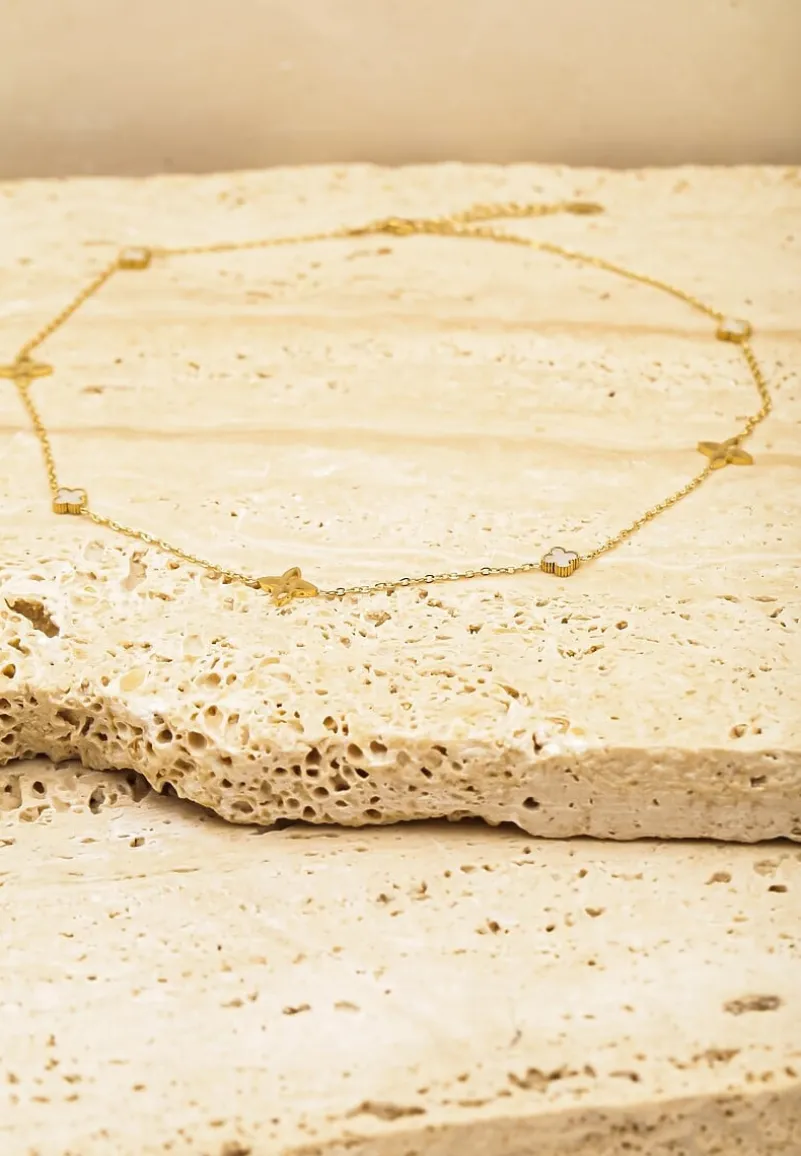 Złoty Cienki Naszyjnik z Dorobnymi Zawieszkami Lanavelin