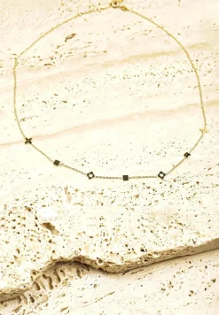 Złoty Naszyjnik na Cienkim Łańcuszku z Płaskimi Zawieszkami Finarionis