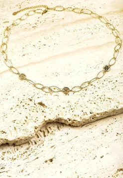 Złoty Naszyjnik Ozdobiony Geometrycznymi Aplikacjami Cleaure