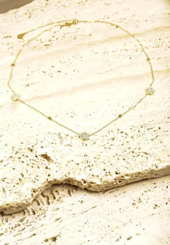 Złoty Naszyjnik Ozdobiony Kwiatami Irrilane