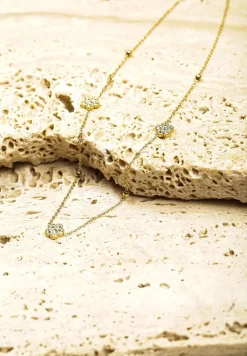 Złoty Naszyjnik Ozdobiony Kwiatami Irrilane